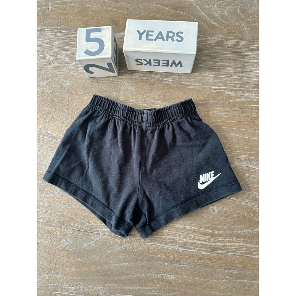 Nike girls shorts Sz 5 black/white - knit athletic - pull on